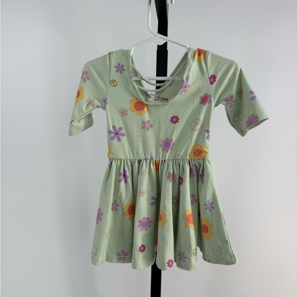 Dot Dot Smile green peace sign dress size 12-24 months new with tags - Picture 4 of 4